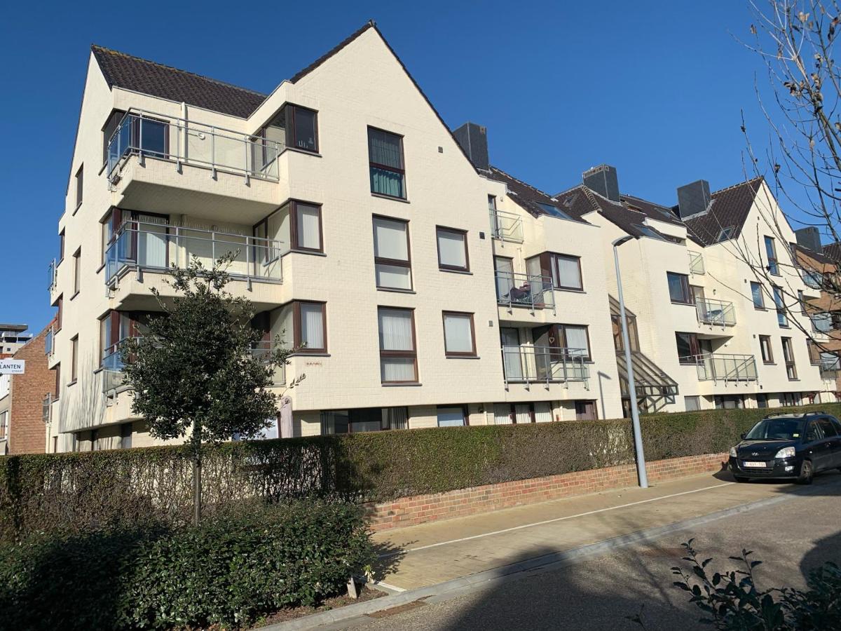 Top Appartement Met Garage "Au Franelle" Ostende Kültér fotó